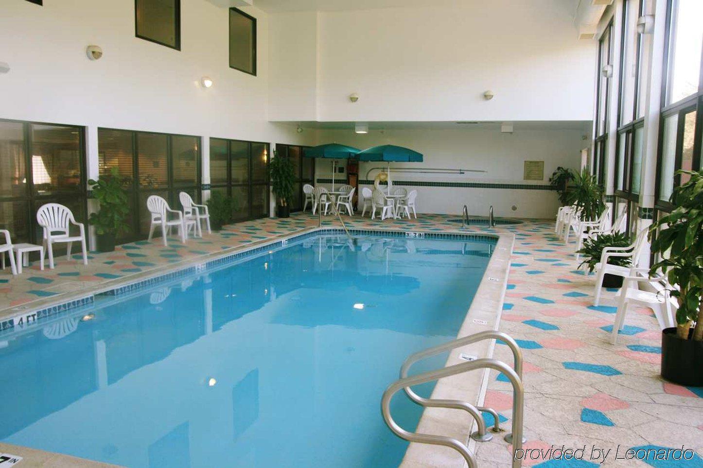 Hampton Inn Detroit/Belleville-Airport Area Facilities photo